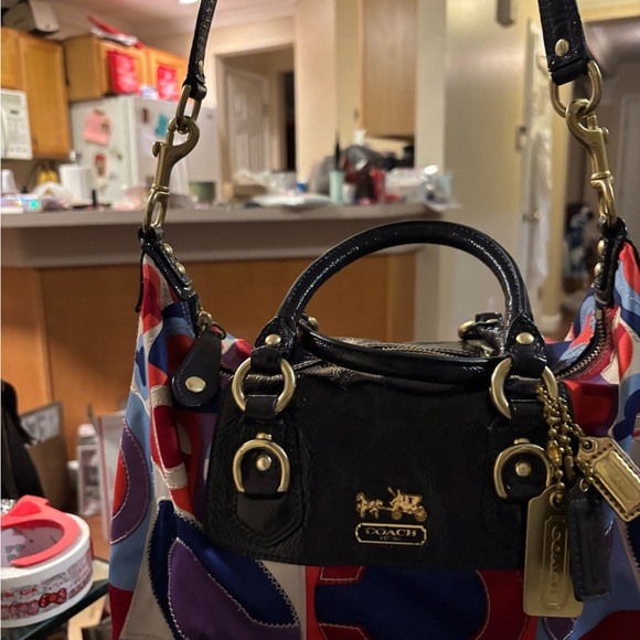 Coach Madison J0826-13232 Graphic Op Art Sabrina Resort Satchel in EUC - Picture 15 of 15